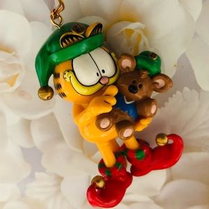 Vintage “Paws” Garfield Christmas Ornament, Pookie Bear, NWT 1994, RARE!!